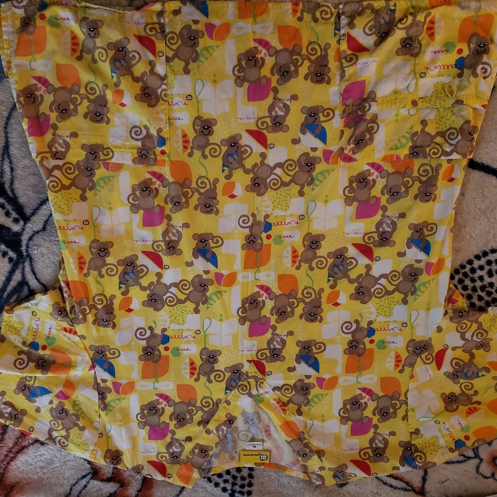WonderWink "Monkey" Scrub Top